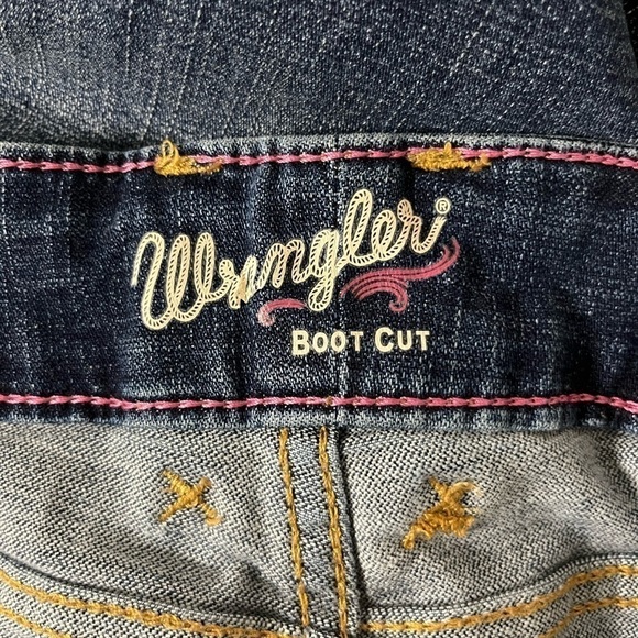 Wrangler Women’s Boot Cut Jeans - Picture 3 of 5